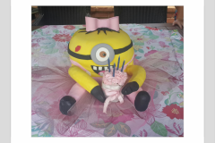 Minion cake