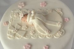 bABY-TOPPER-STUNNING